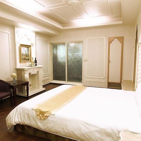 Yi Pin Yuan Hotel Tainan Extérieur photo