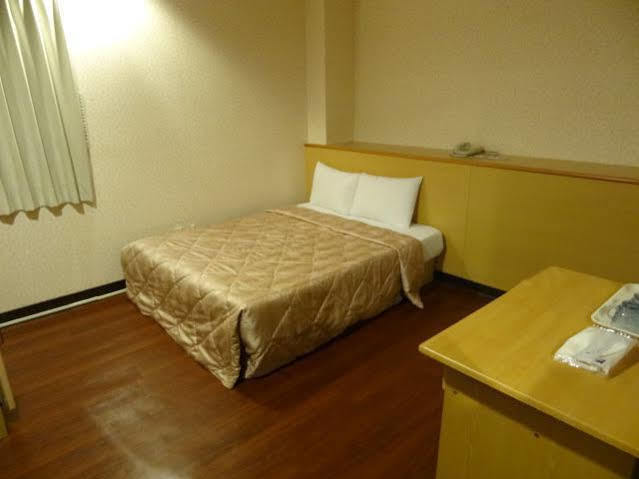 Yi Pin Yuan Hotel Tainan Extérieur photo