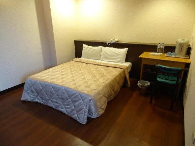 Yi Pin Yuan Hotel Tainan Extérieur photo